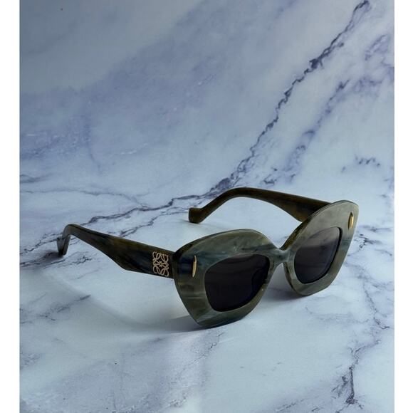 NEW Loewe LW40127I Anagram Thick Sunglasses in Green - Picture 10 of 10